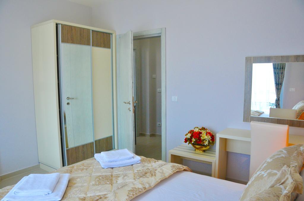 Ambassador & Ambassador Lux Apartments Ulcinj Esterno foto