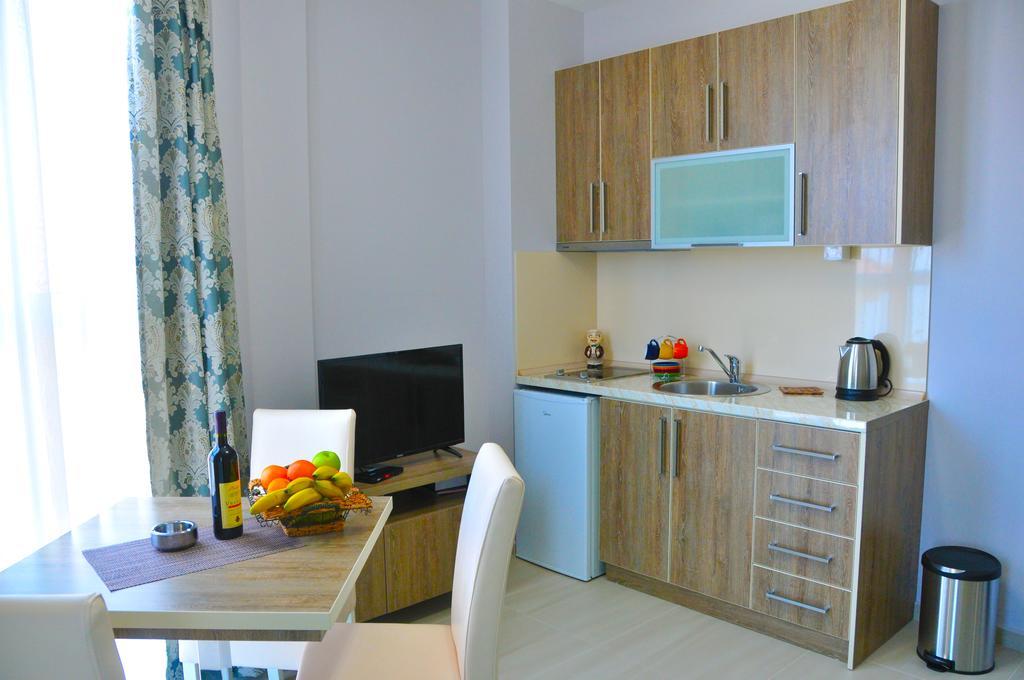 Ambassador & Ambassador Lux Apartments Ulcinj Esterno foto