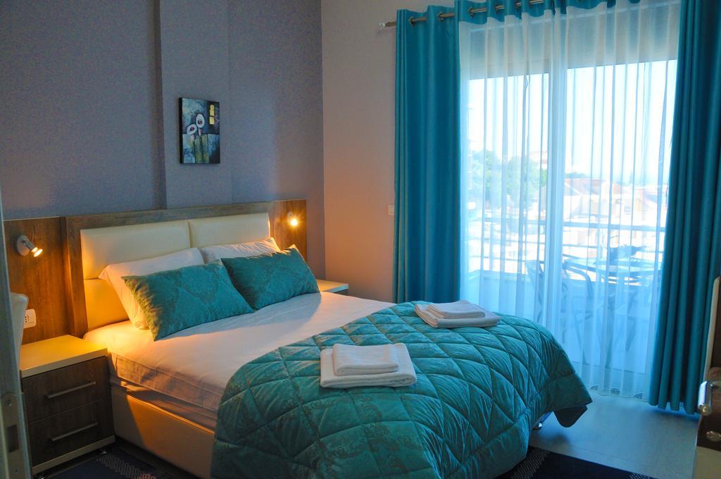 Ambassador & Ambassador Lux Apartments Ulcinj Esterno foto