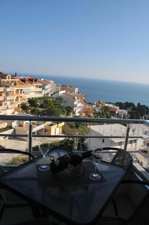 Apartments Ambassador Ulcinj Esterno foto