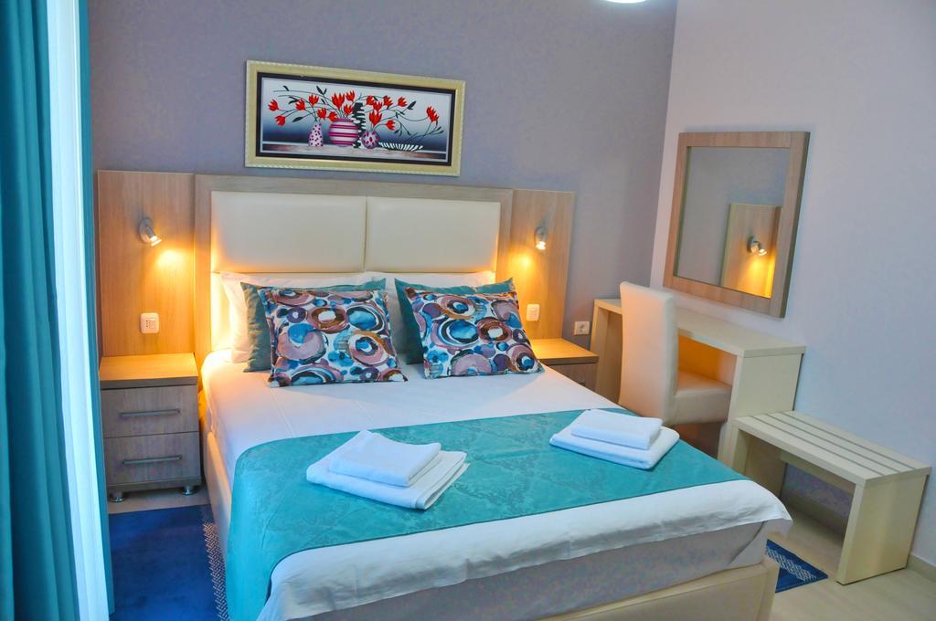 Ambassador & Ambassador Lux Apartments Ulcinj Esterno foto
