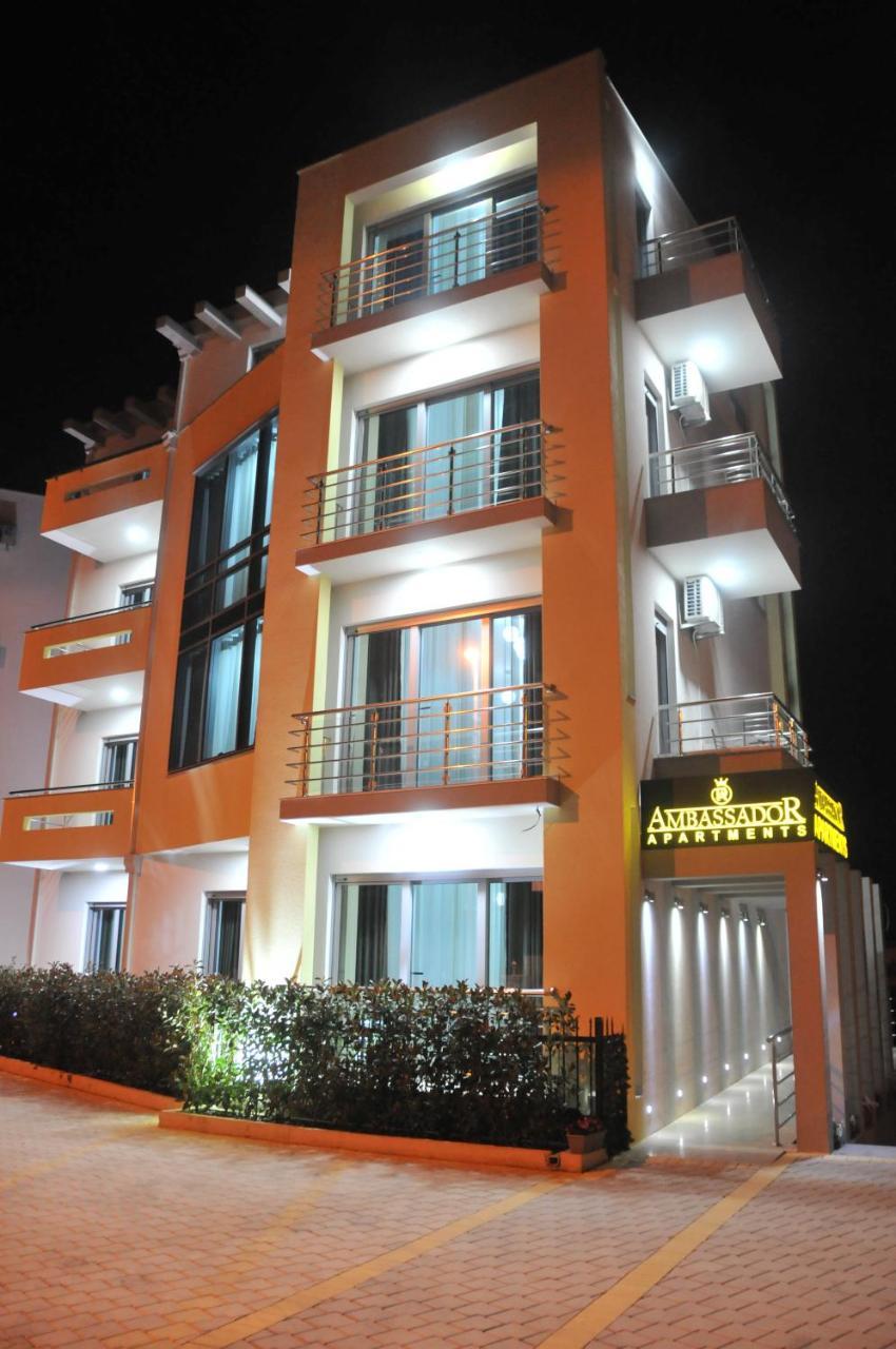 Apartments Ambassador Ulcinj Esterno foto